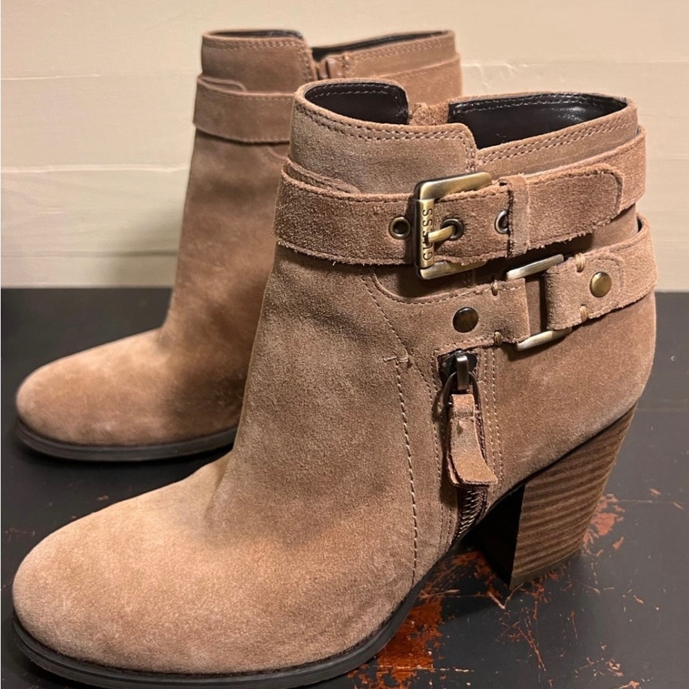 Guess Women’s Brown Suede Booties Size 7 1/2M - Picture 2 of 5